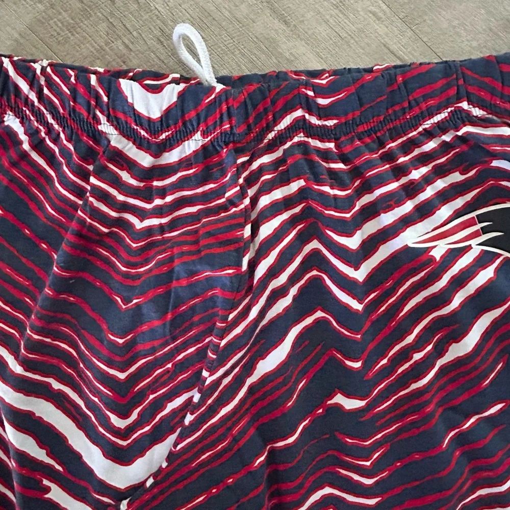 NWT NFL Team Apparel New England Patriots
Size XL Men’s pajama bottoms/lounging - Picture 6 of 8